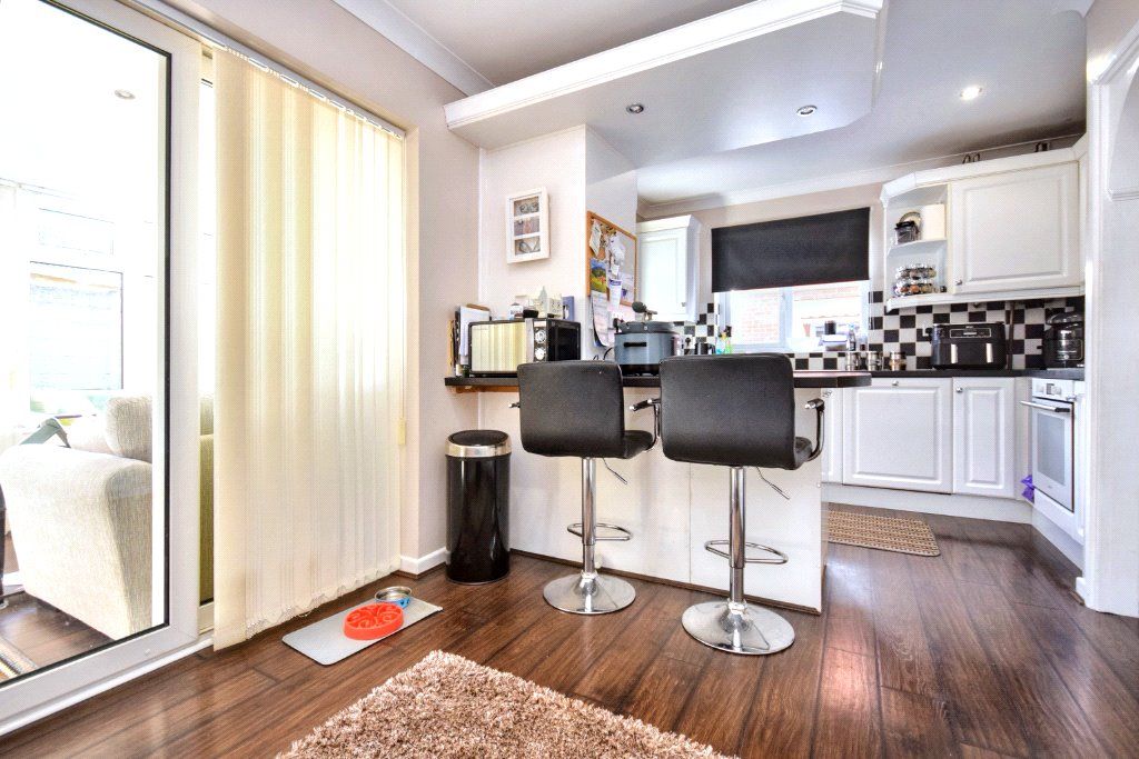 Property photo 3 of 17 Picture No. 12