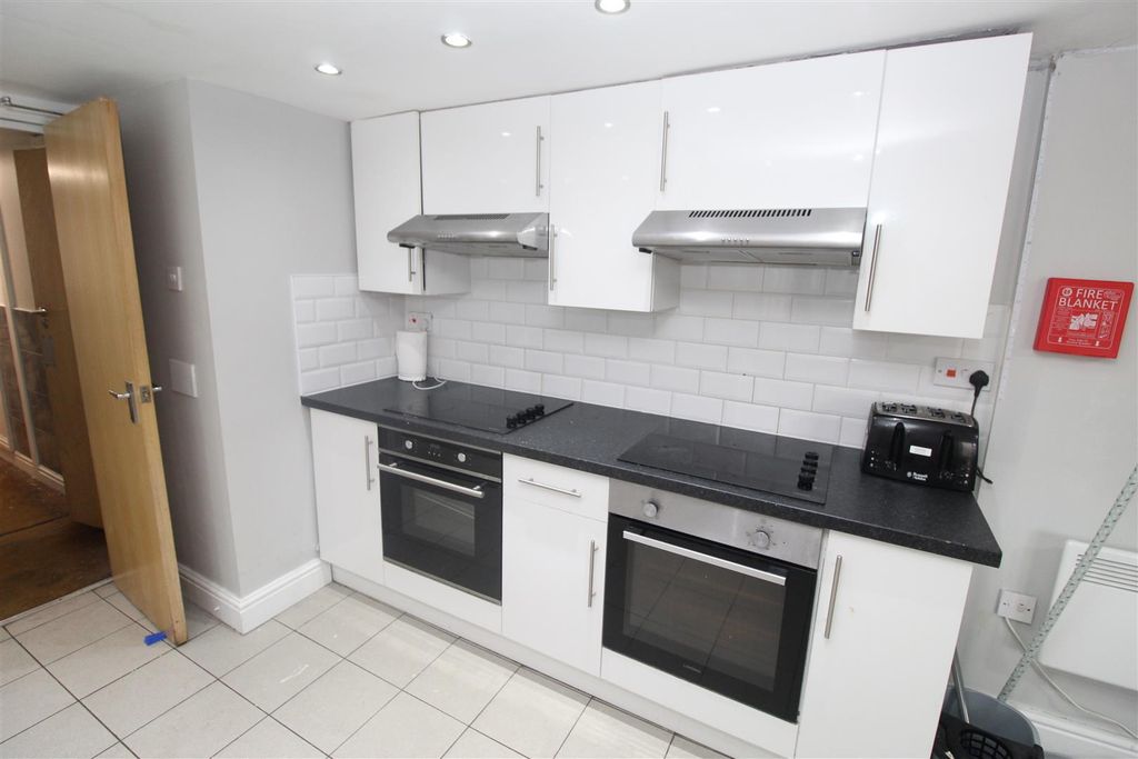 Property photo 3 of 30 Img_0807.Jpg