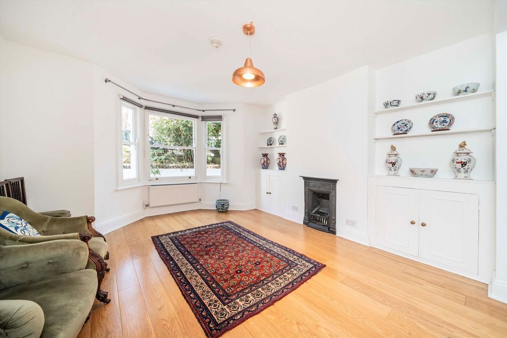 Property photo 2 of 11