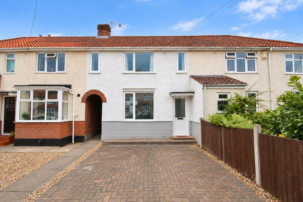 Property photo 1 of 13 4493B5Ec-c1B9-41c8-Bc32-5d26c413cd53.Png