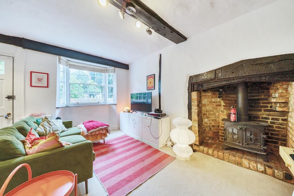 Property photo 2 of 20 Living Room