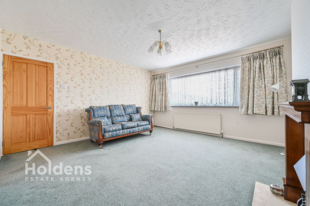 Property photo 3 of 22