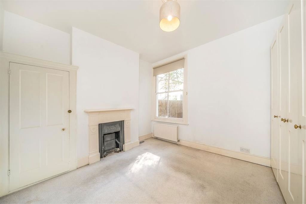 Property photo 3 of 8