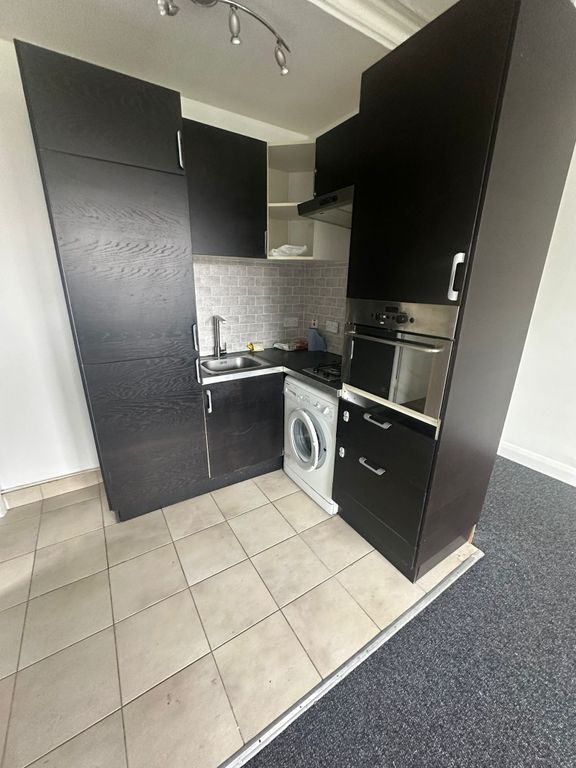 Property photo 1 of 4