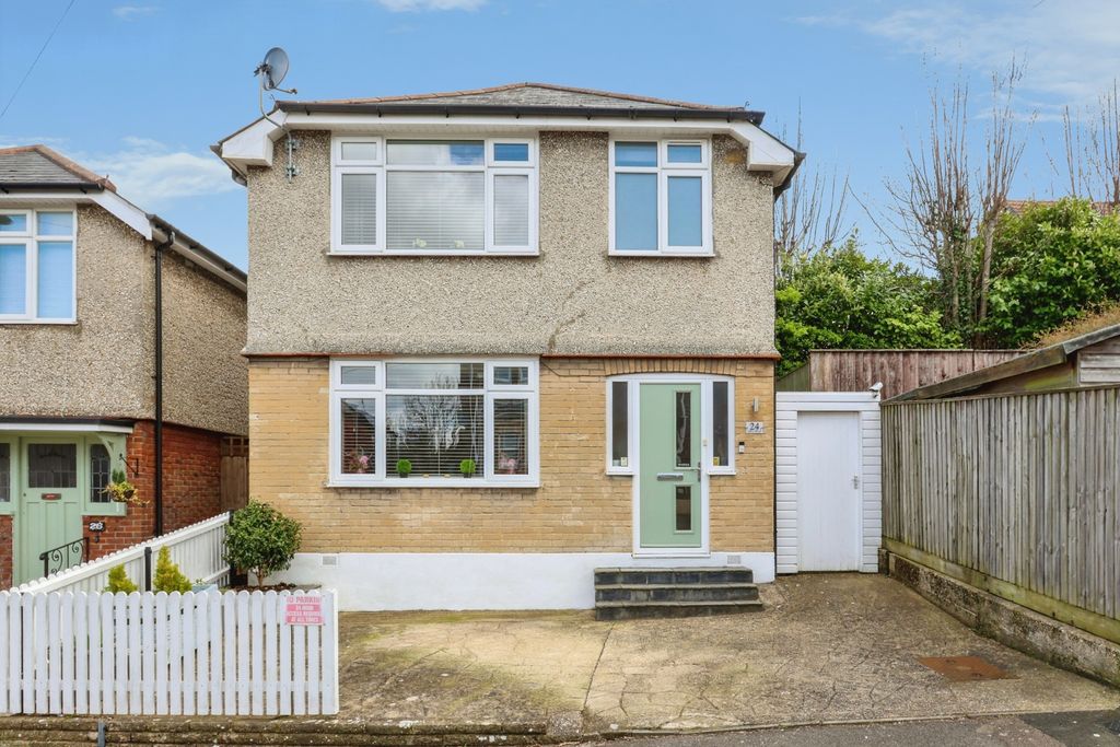 Property photo 2 of 18 Front