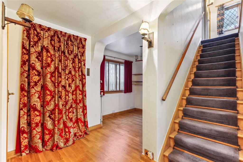 Property photo 2 of 16 Hallway