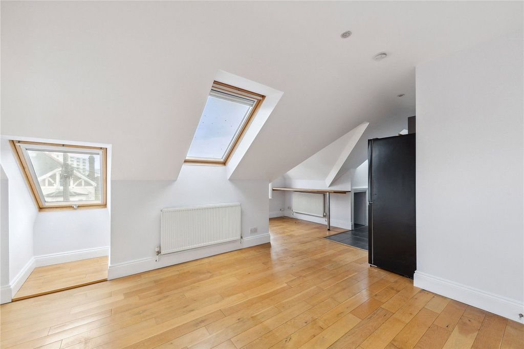 Property photo 2 of 10 Open-Plan Living