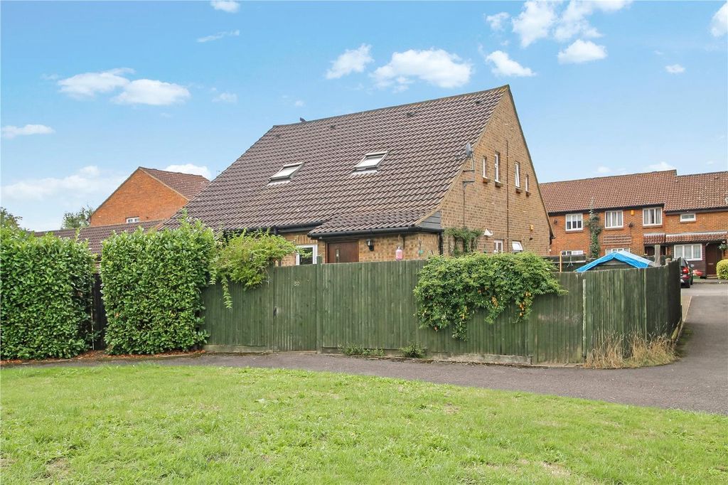 Property photo 1 of 7 Photo 7