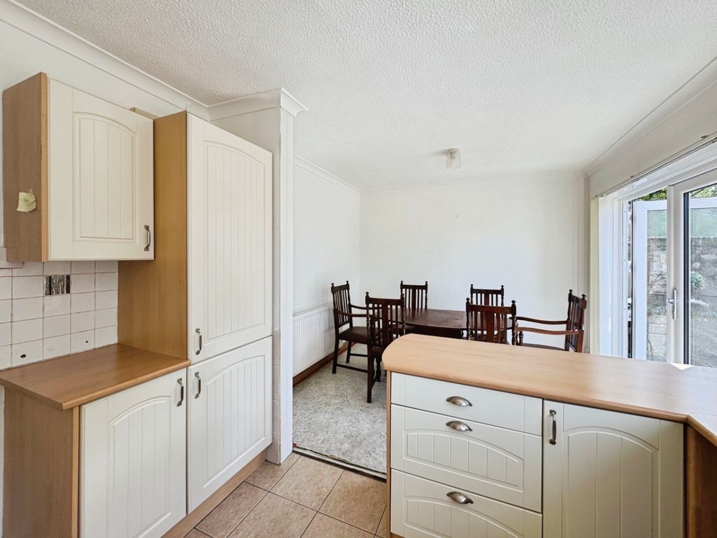 Property photo 3 of 19 5127254
