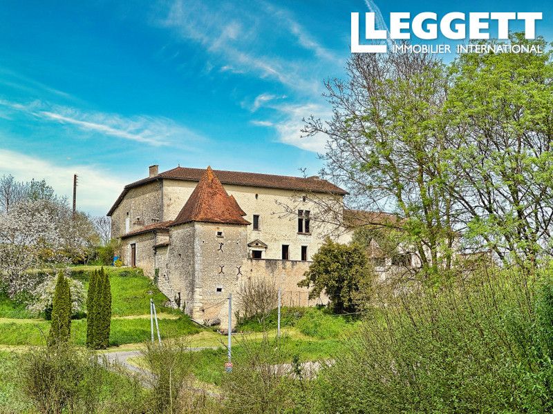 Property photo 1 of 10