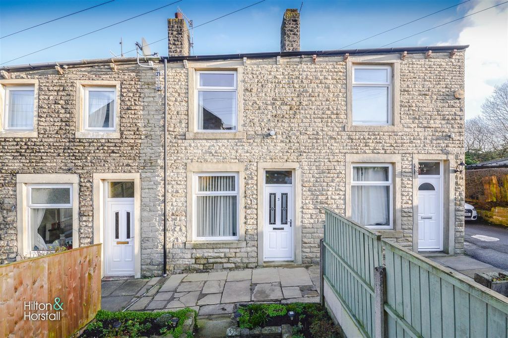 Property photo 1 of 10 Railway Street
