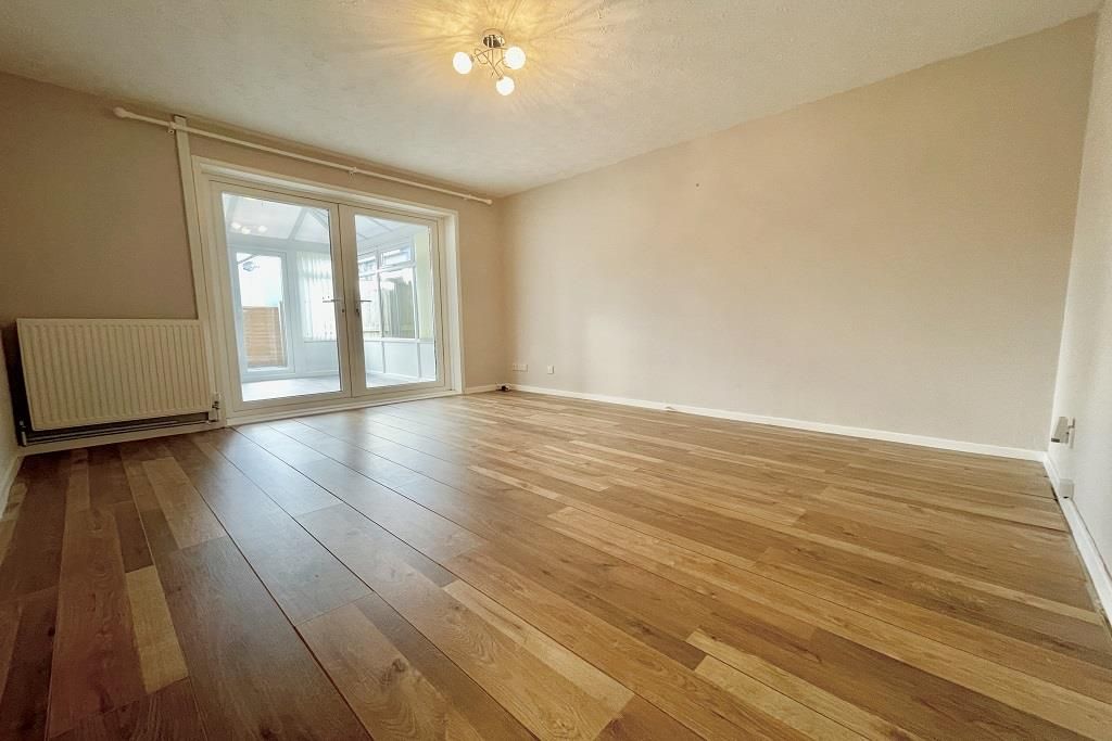 Property photo 2 of 14 Living Room