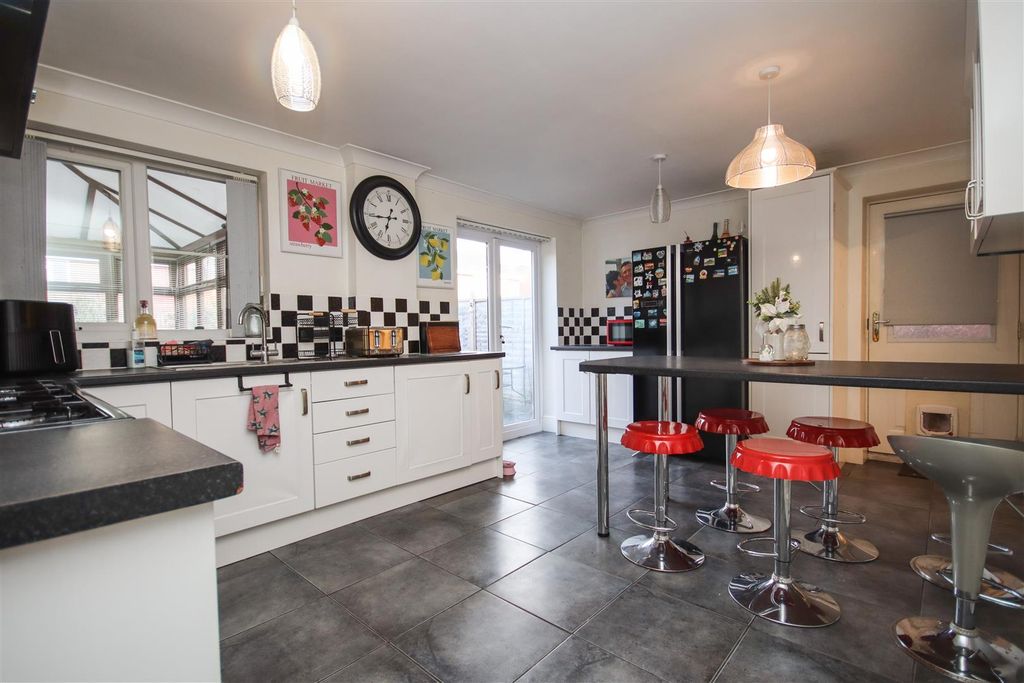 Property photo 3 of 19 Img_1447.Jpg