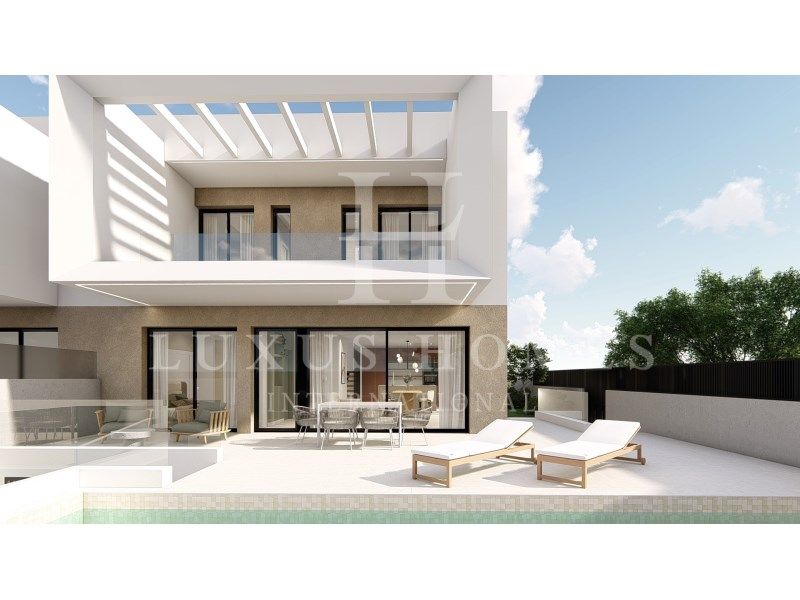 Property photo 1 of 26