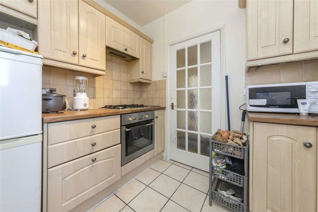 Property photo 3 of 6