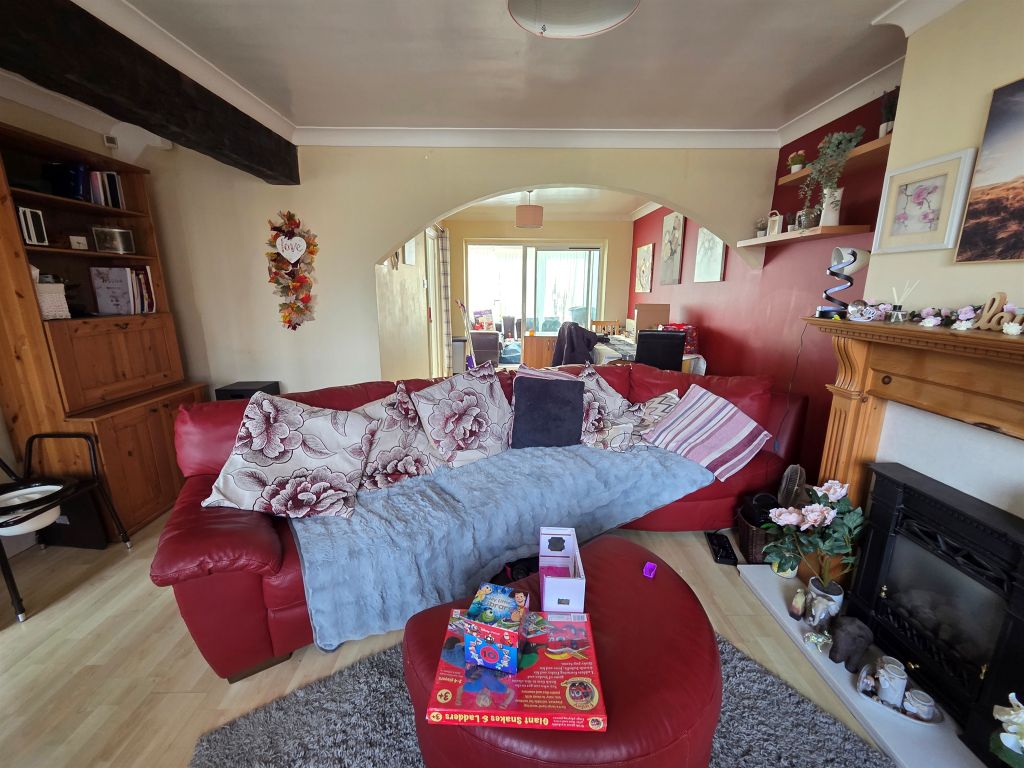 Property photo 3 of 15