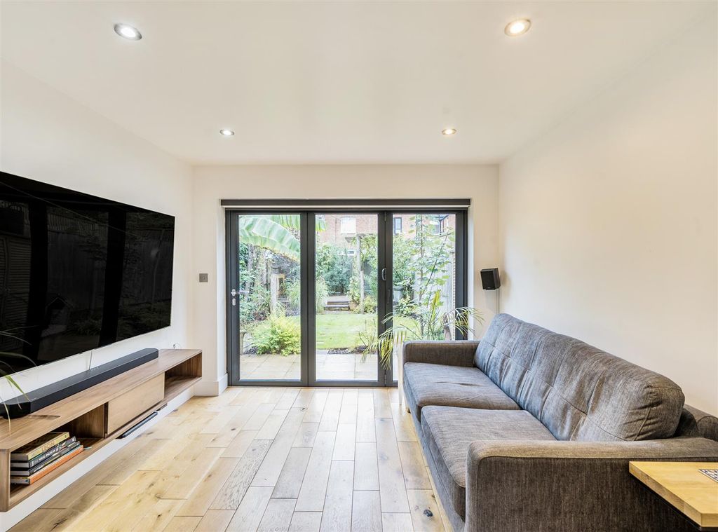 Property photo 3 of 17 19523180 (16).Jpg