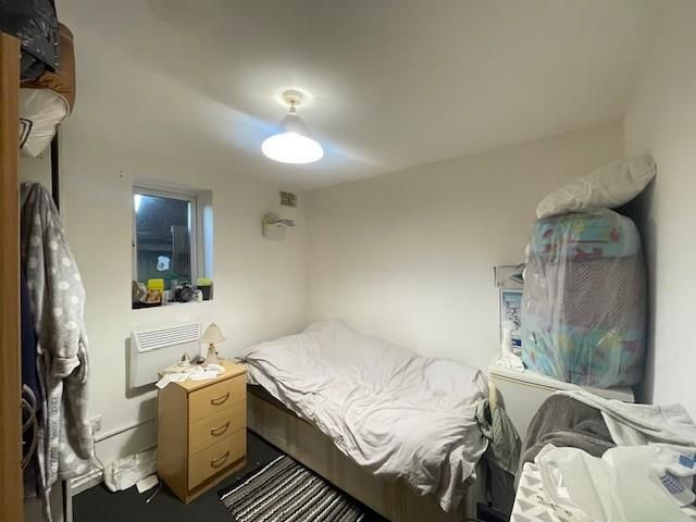 Property photo 3 of 5 Bedroom