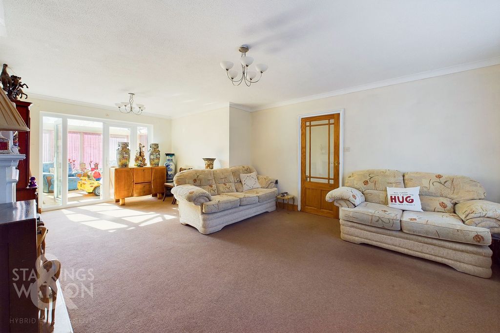 Property photo 3 of 19