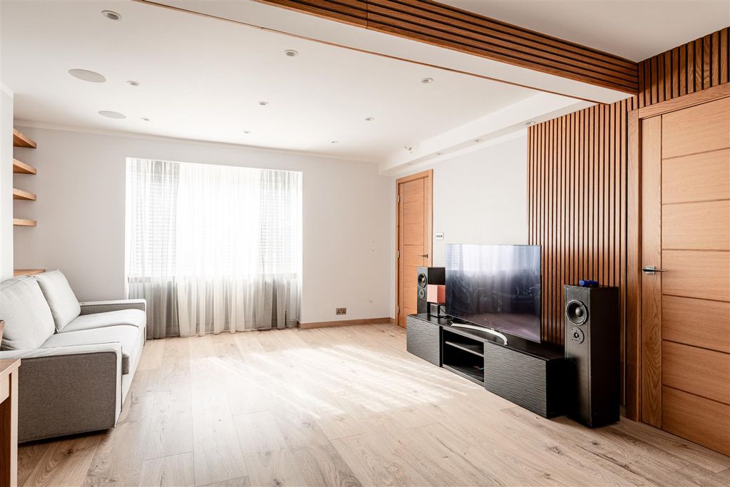 Property photo 3 of 14 Noel Road-2.Jpg
