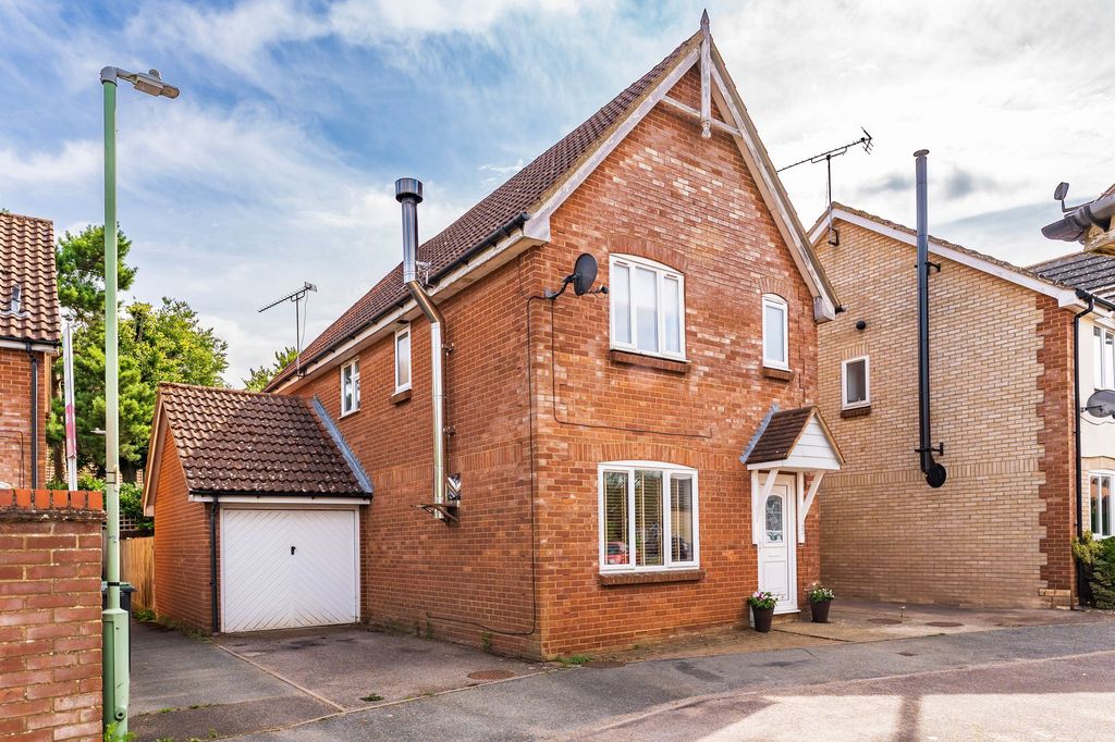 Property photo 1 of 23