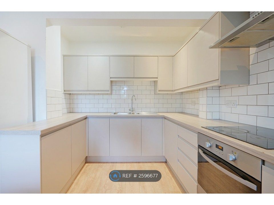 Property photo 1 of 24 Kitchen