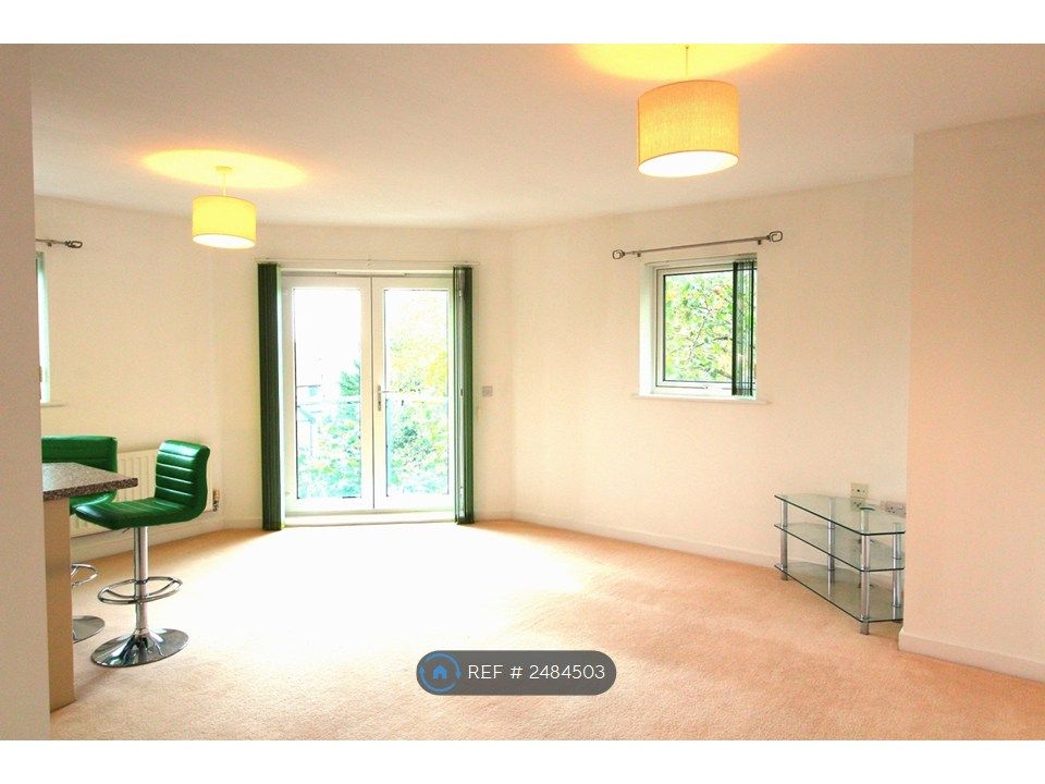 Property photo 3 of 9 Lounge