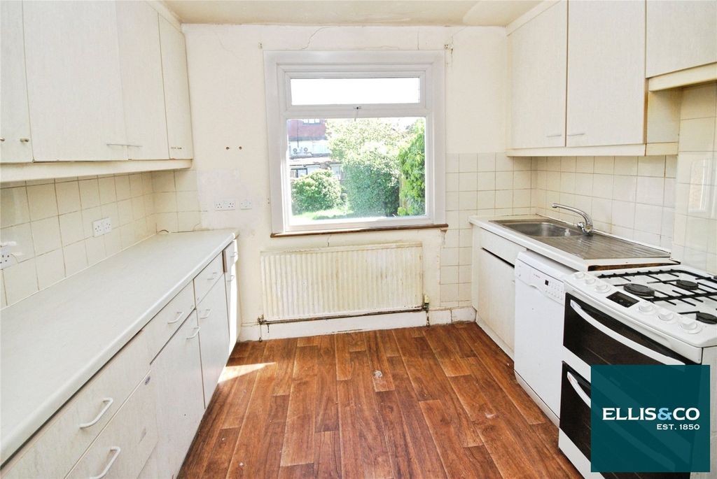 Property photo 2 of 16 Picture No. 58