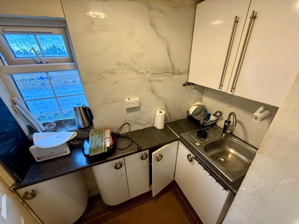 Property photo 3 of 4 Gallery