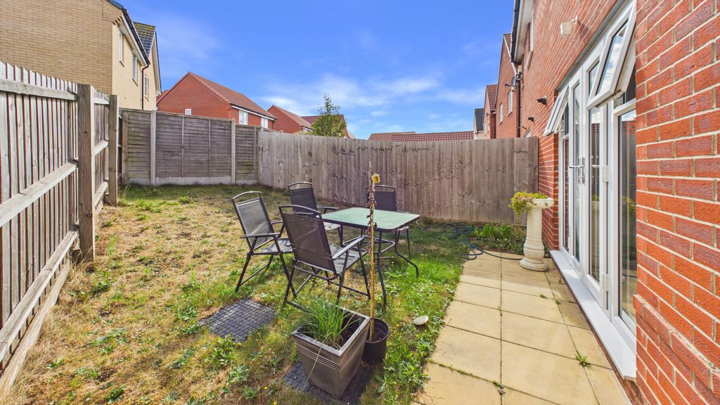 Property photo 3 of 9