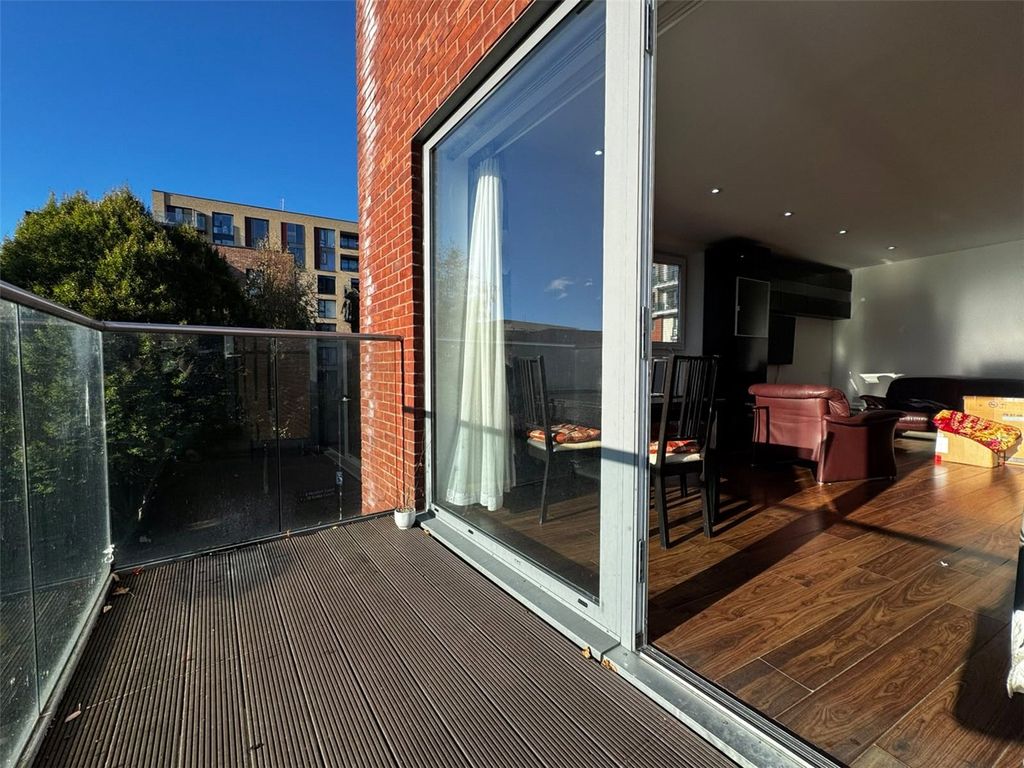 Property photo 1 of 10 Picture No. 02