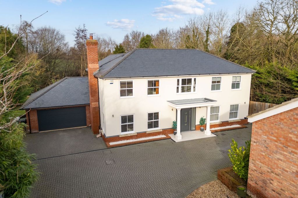 Property photo 1 of 26