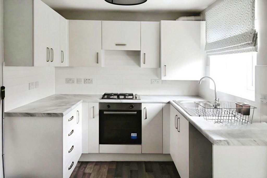 Property photo 3 of 6 Pbox-Img.Jpg