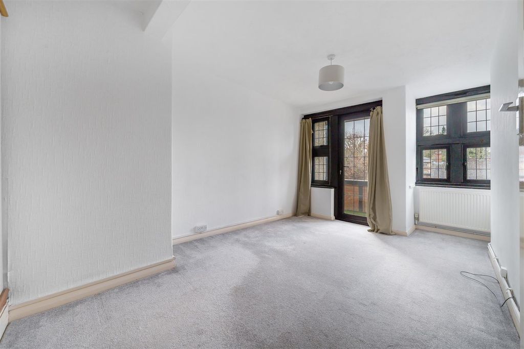 Property photo 3 of 12 932709 (1).Jpg