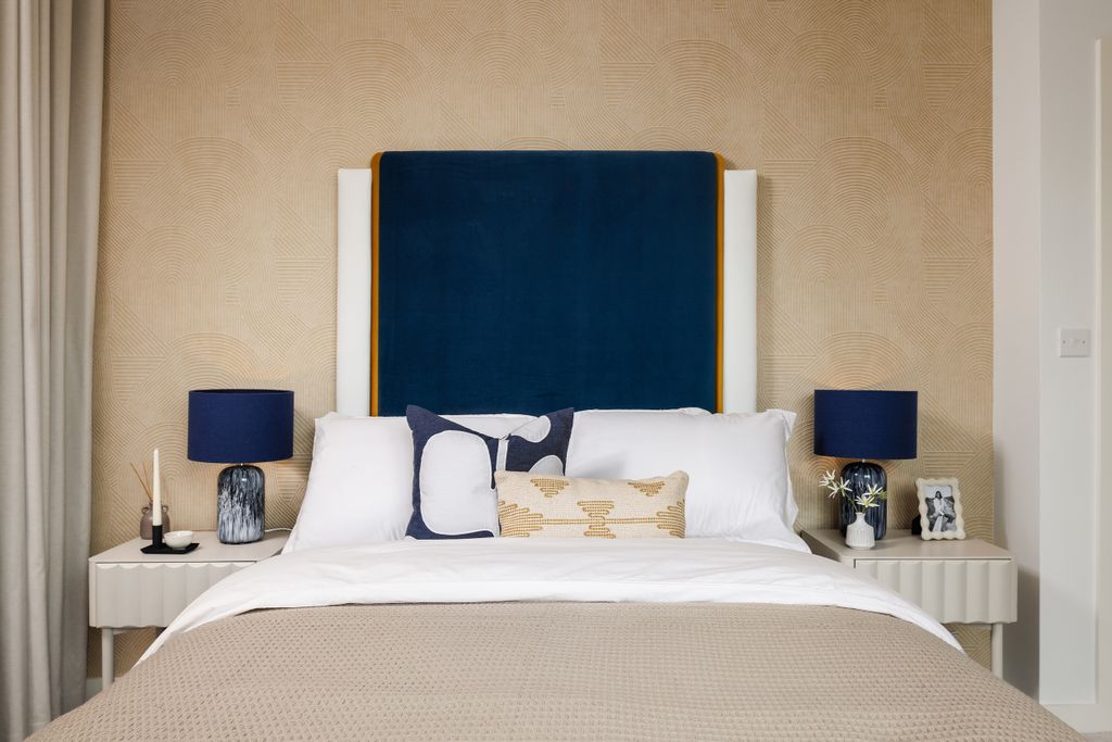 Property photo 3 of 9 Bedroom 2