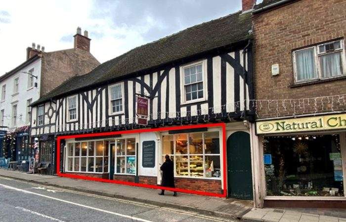 Property photo 1 of 2