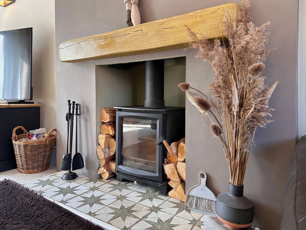 Property photo 3 of 43 4863003