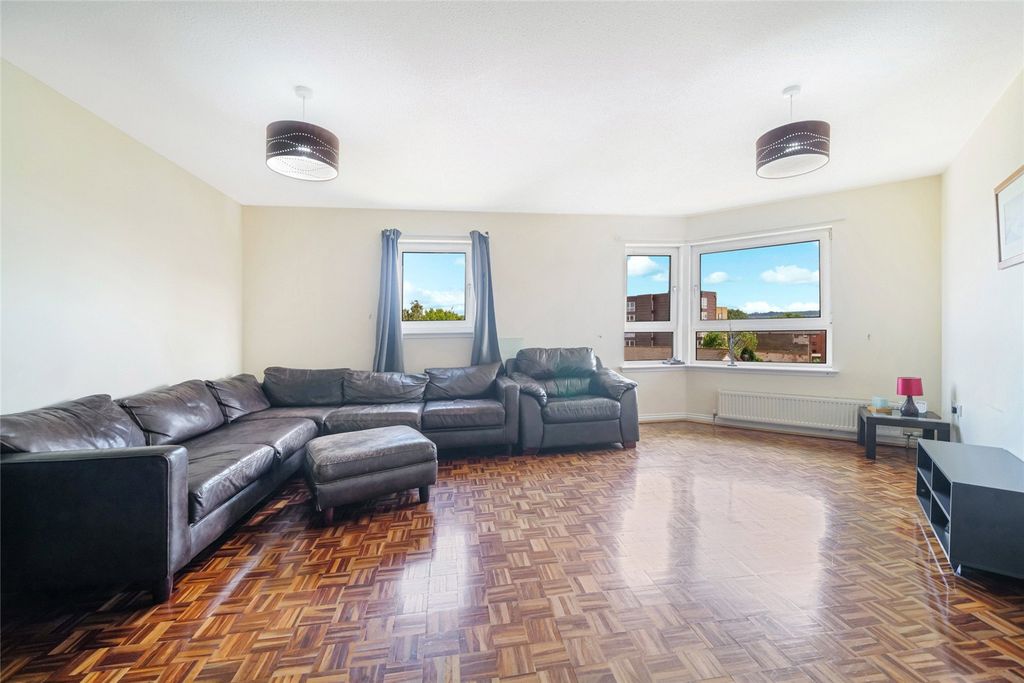 Property photo 2 of 18 Picture No. 04