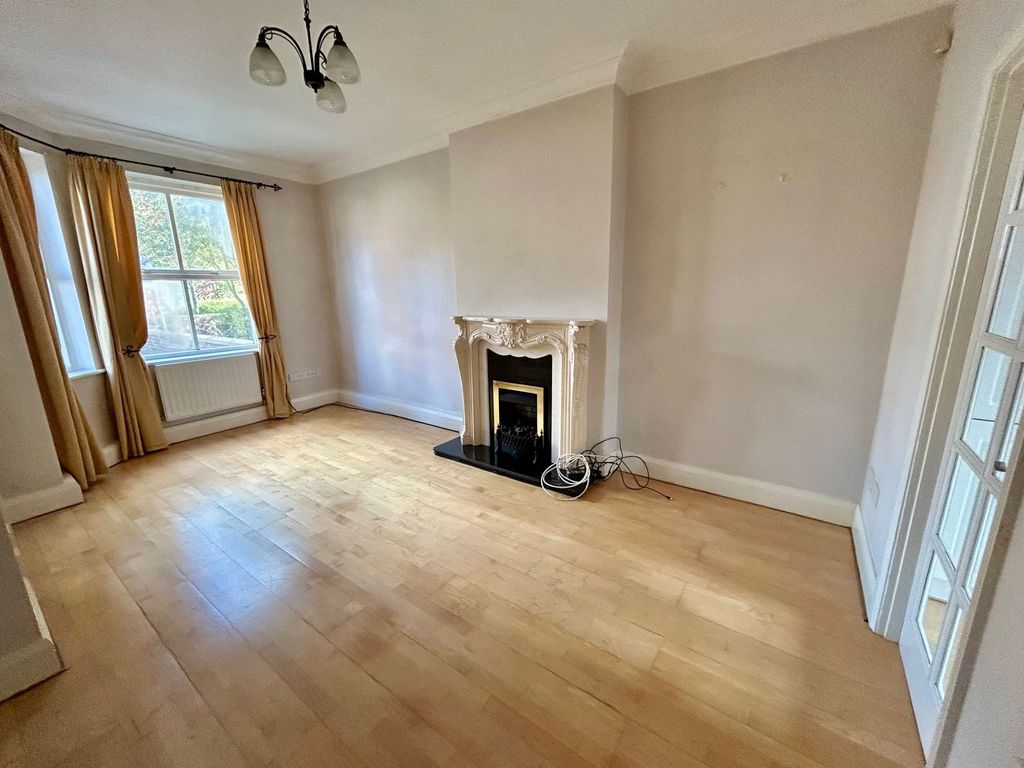 Property photo 2 of 15 Living Room