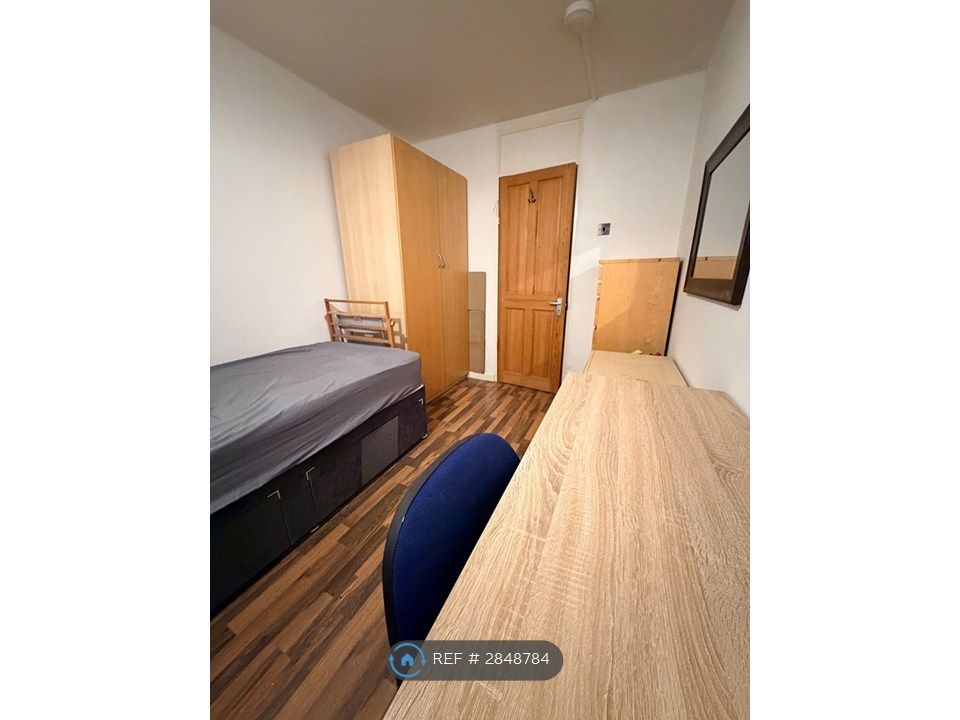 Property photo 2 of 5