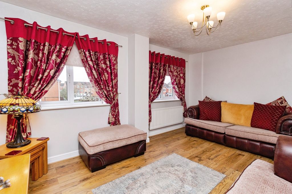 Property photo 2 of 15