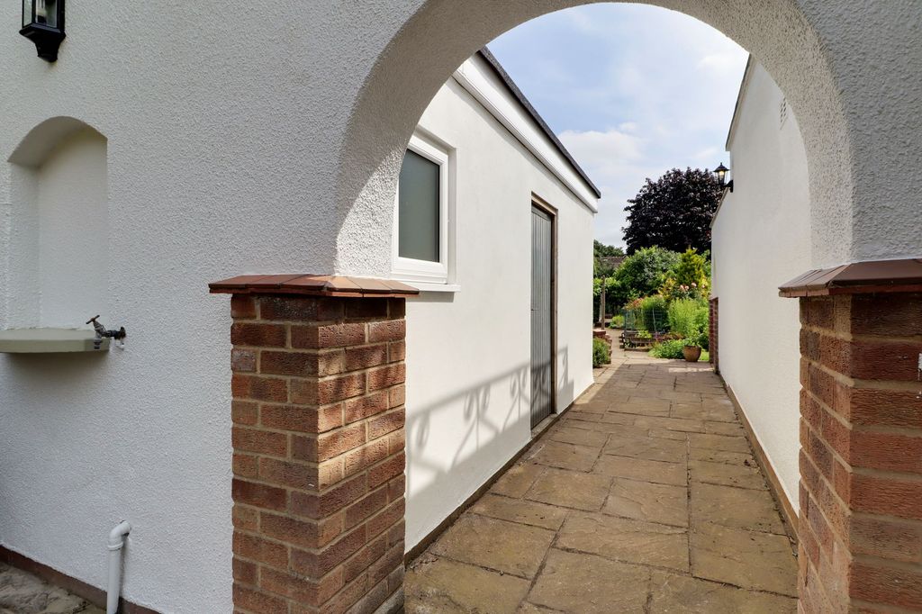 Additional image 29 of 5 bed detached house for saleWestcliff Gardens, Scunthorpe DN17