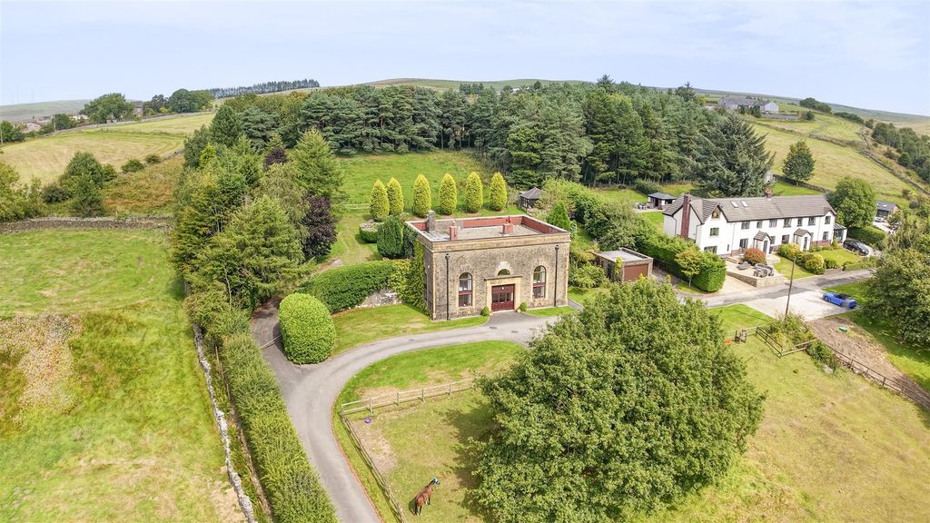Property photo 1 of 50 Aerial Setting