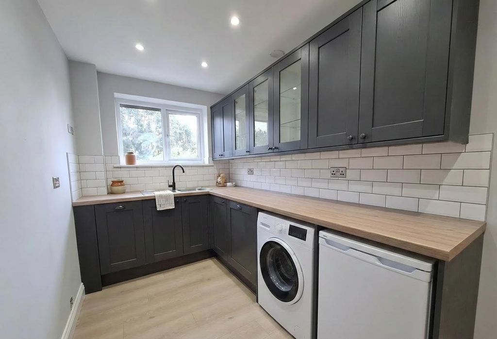 Property photo 2 of 6 Reception Room