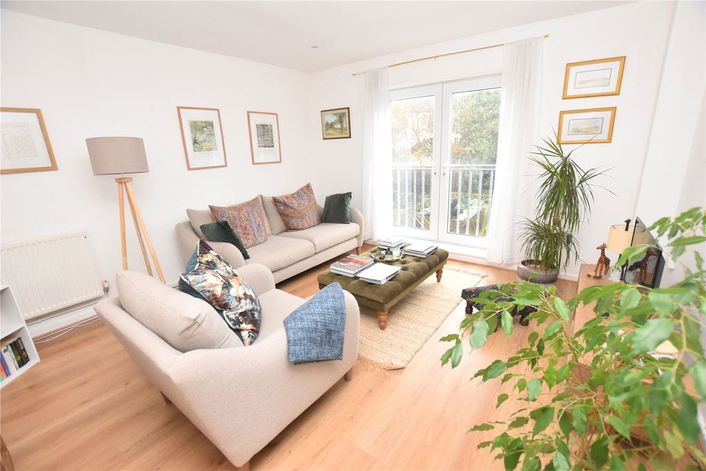 Property photo 2 of 11 Picture No. 02