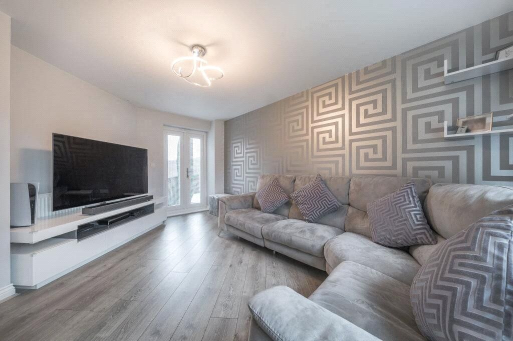 Property photo 2 of 16 Reception