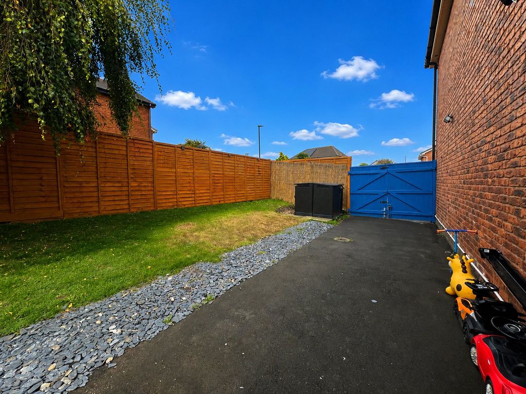 Property photo 2 of 21 Picture No. 02