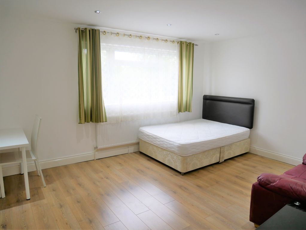 Property photo 1 of 1