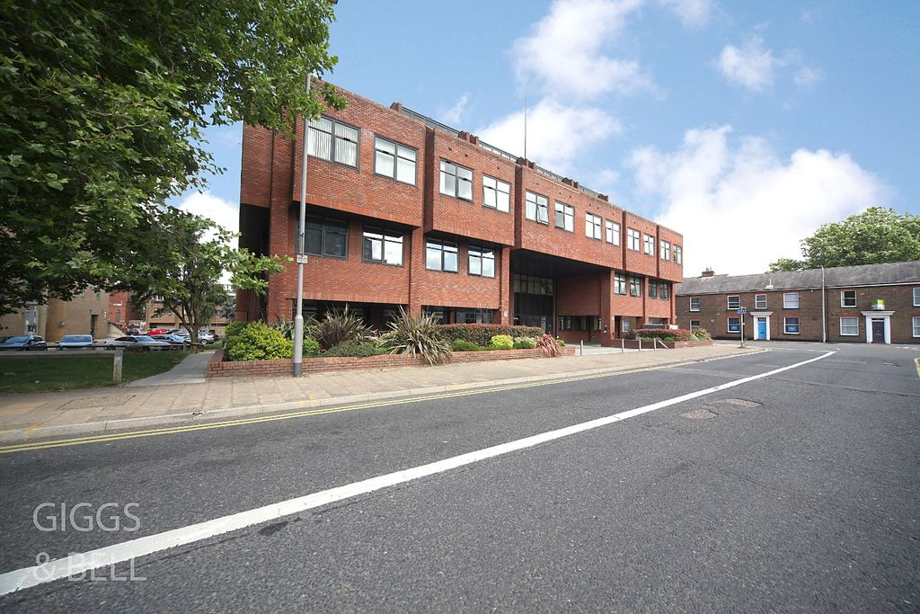 Property photo 2 of 9 2669562