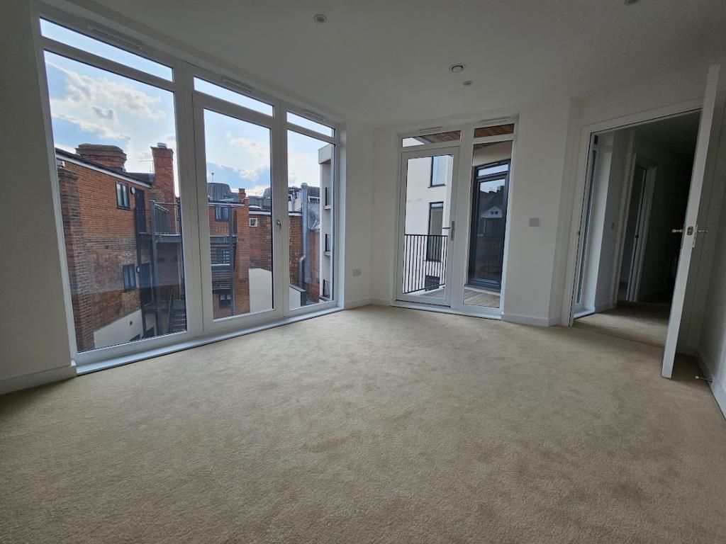 Property photo 2 of 8 Internal View